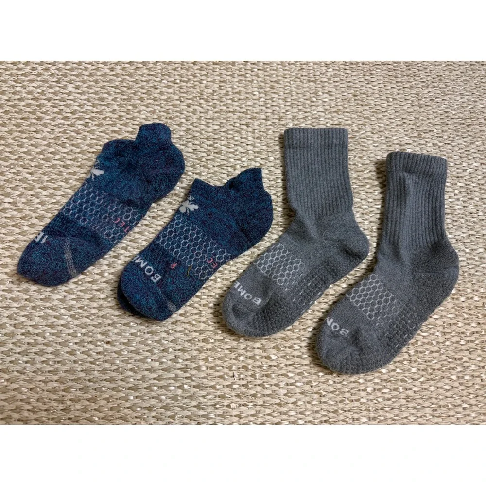 Bombas Womens Socks Bundle Ankle and Gripper Crew Socks Blue Grey Medium 2 Pairs